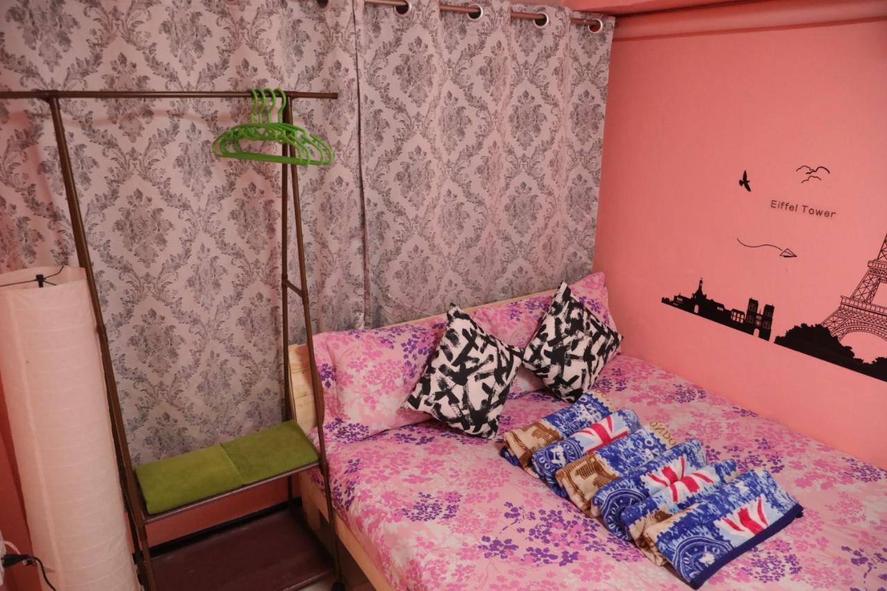 Interpartie Hotel (Adults Only) Bangkok Bagian luar foto