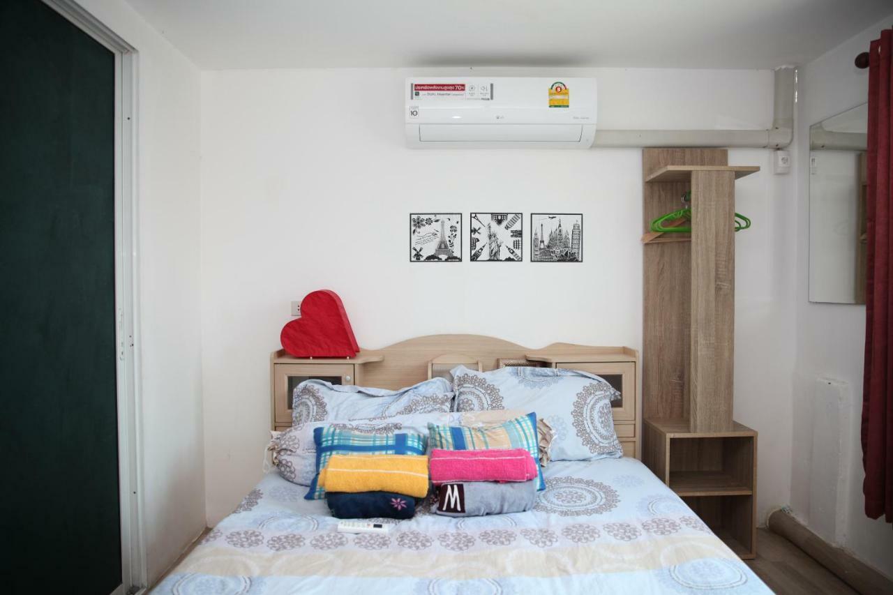 Interpartie Hotel (Adults Only) Bangkok Bagian luar foto