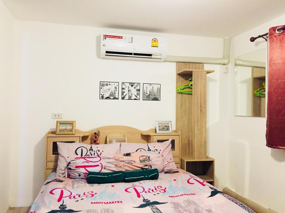 Interpartie Hotel (Adults Only) Bangkok Bagian luar foto